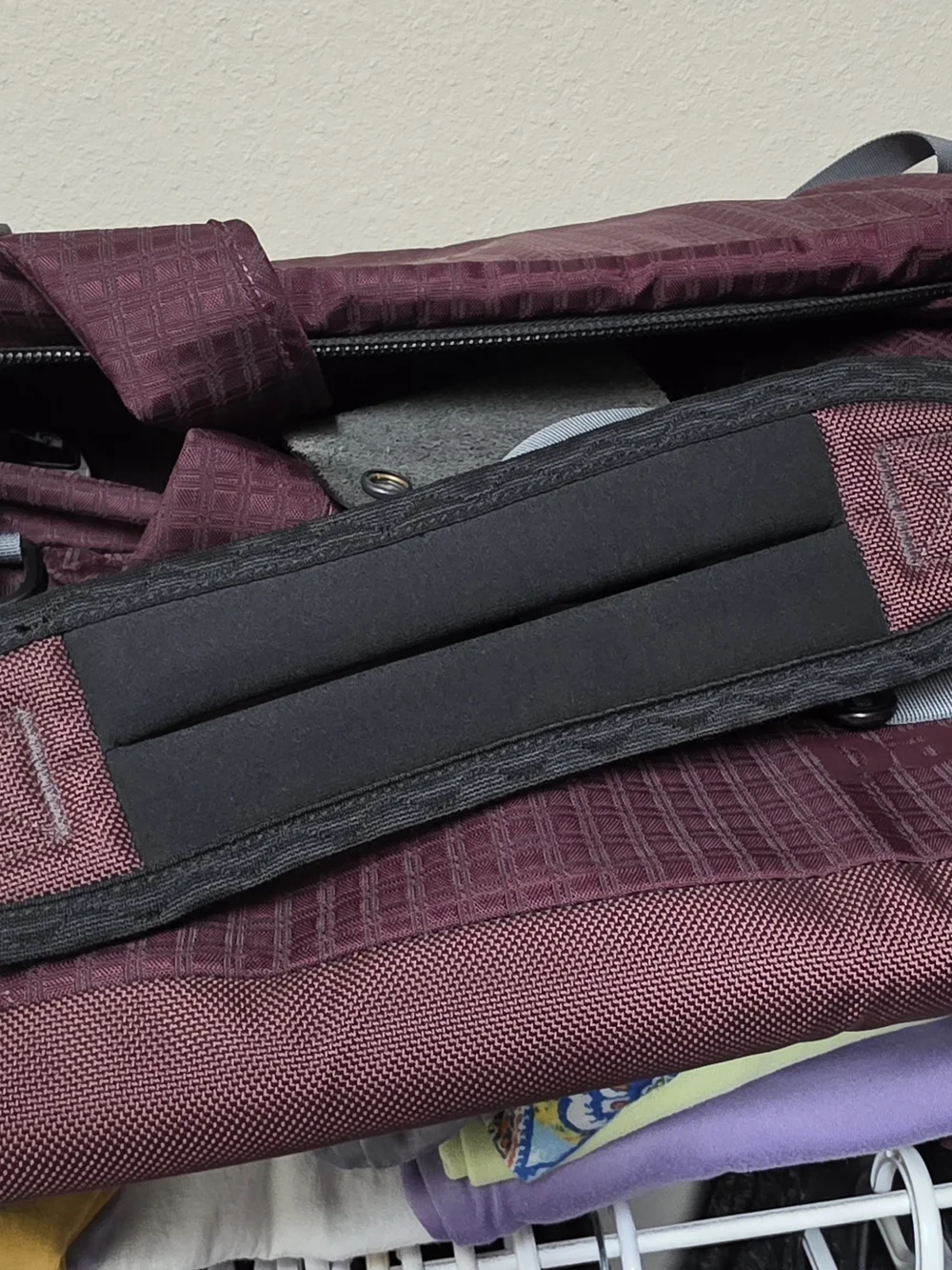 Vintage 2007 Patagonia Black Hole Duffel 90L - Plum Grid (Excellent Condition)